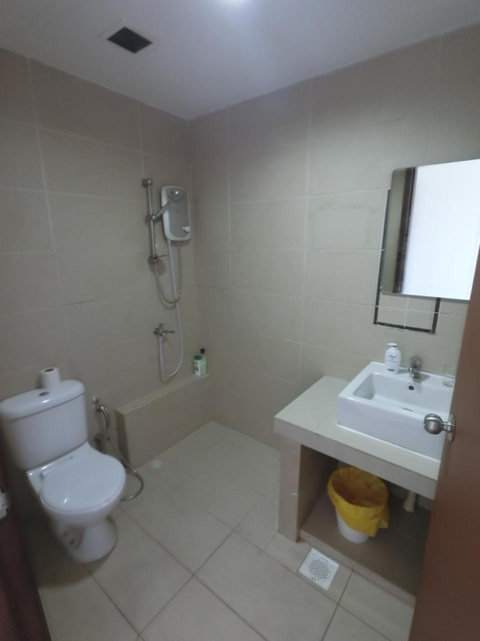 Pangsapuri 38 Lorong 8 Geylang